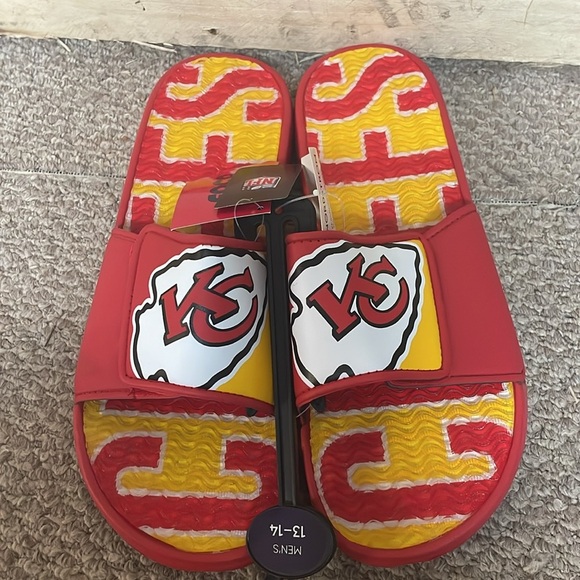 NFL KC Chiefs size XL (13-14) Red and Yellow Slide Sandals with Velcro Top - Picture 3 of 9